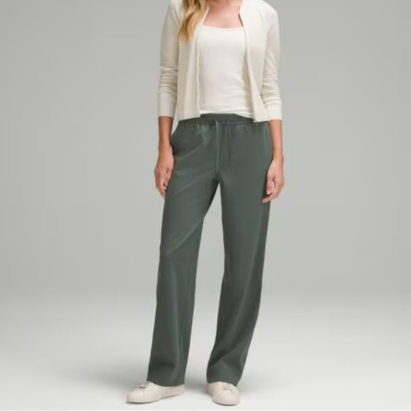 lululemon athletica Green Women's Pants, Sz Large, straight leg, casual, relaxed - Picture 1 of 14